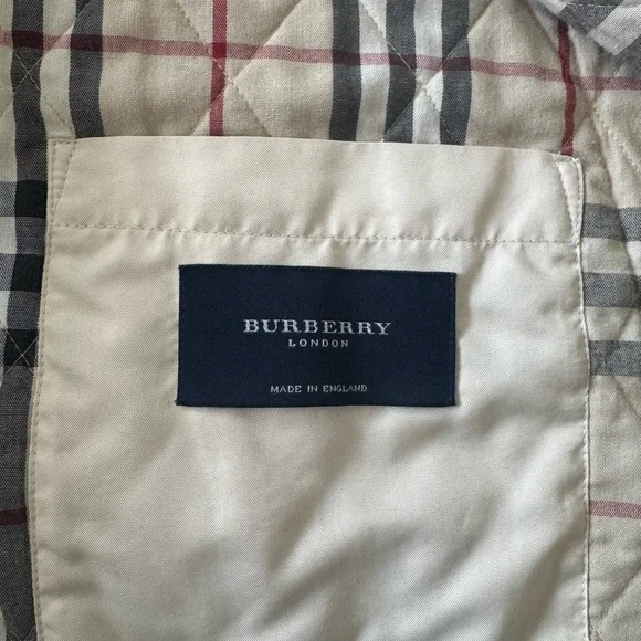 Burberry Cream Quilted Utility Jacket with Plaid Cuff Trim - Picture 5 of 5